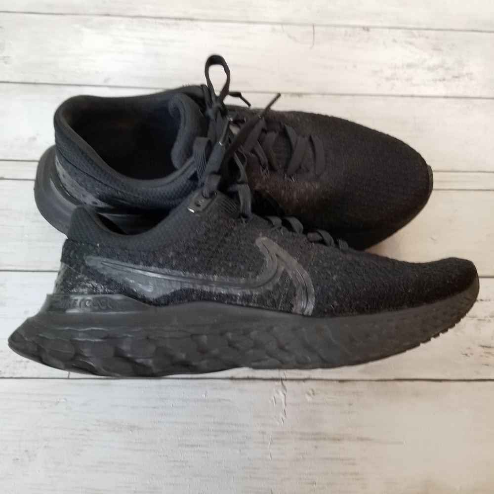 Nike React Infinity Run Flyknit Triple Black Runn… - image 2